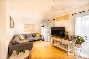 Stylish 3-BR Home in the Heart of the Gold Coast